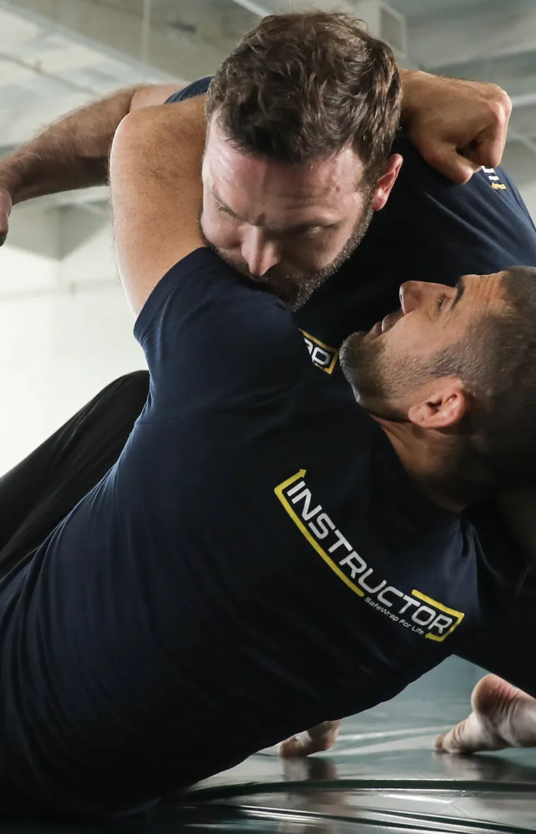 Gecontroleerde trainingssituatie waarin een professional zich alleen verdedigt en afstand en tijd wint.
